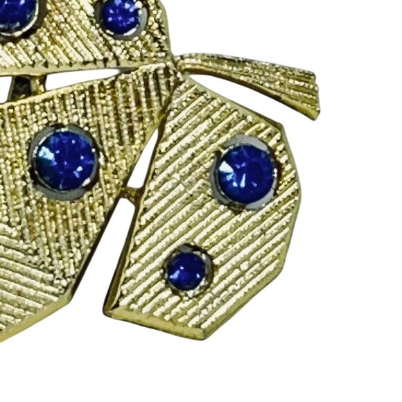 Textured Gold Tone Leaf Brooch & Earrings Set W/ Cobalt Blue Rhinestones (5752) - Picture 9 of 12
